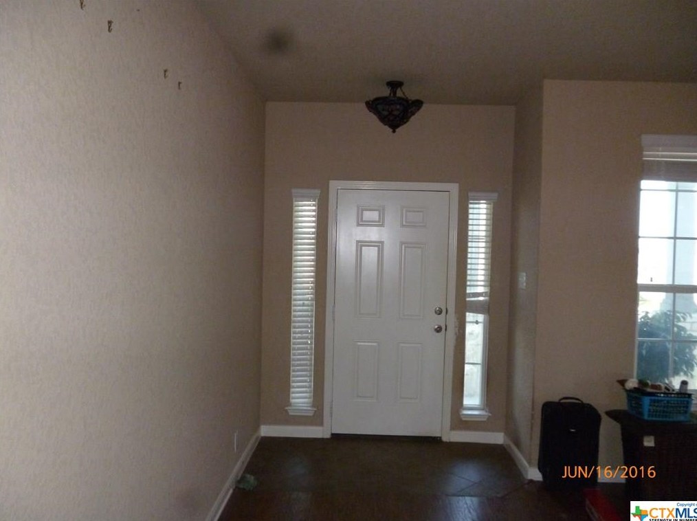212 Oakcreek Way, New Braunfels, TX 78130-7509