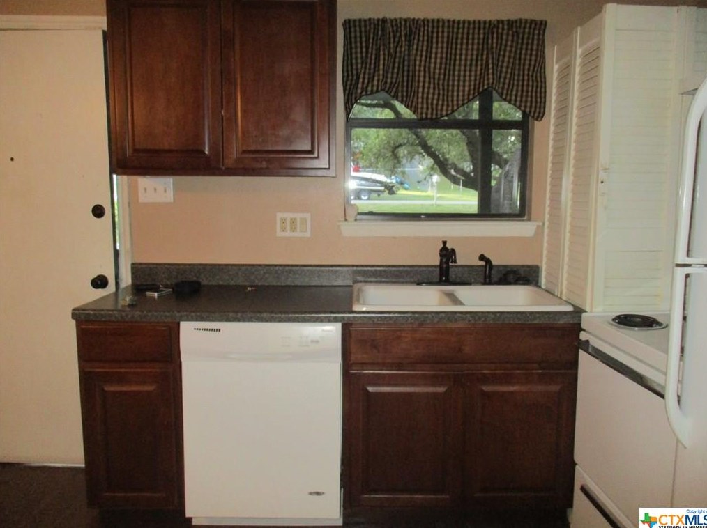 848 Canyon Springs Dr, New Braunfels TX  78133-3901 exterior