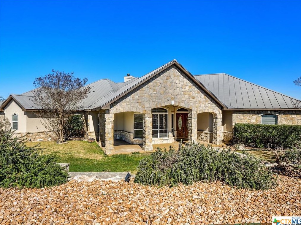 143 Dry Bear Crk, New Braunfels, TX 78132-1665