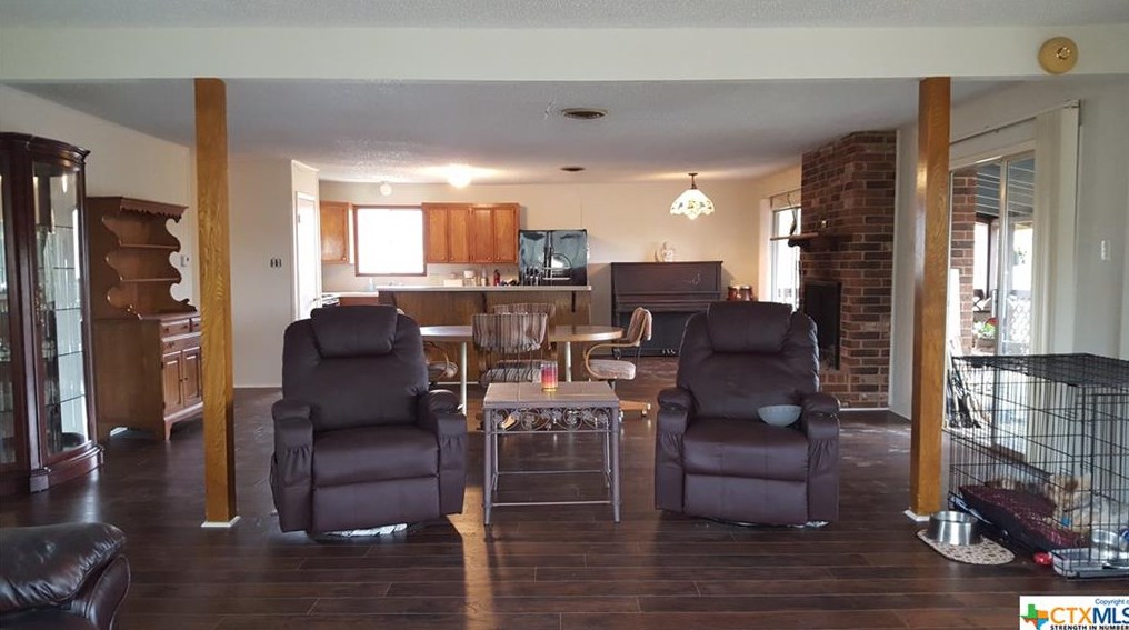 631 Scenic Dr, New Braunfels TX 78133-3675 exterior