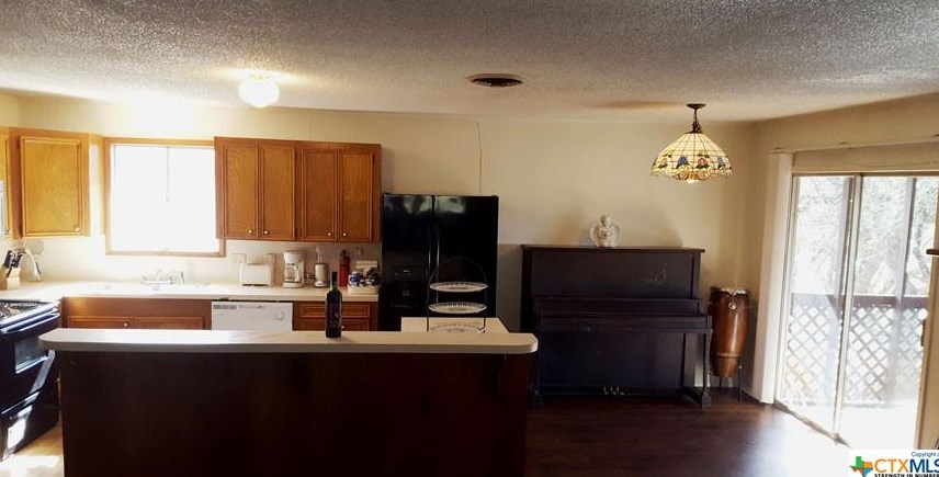 631 Scenic Dr, New Braunfels TX 78133-3675 exterior