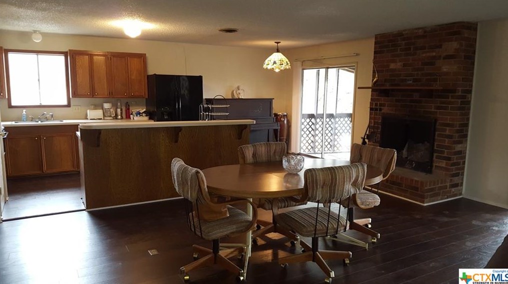 631 Scenic Dr, New Braunfels TX 78133-3675 exterior