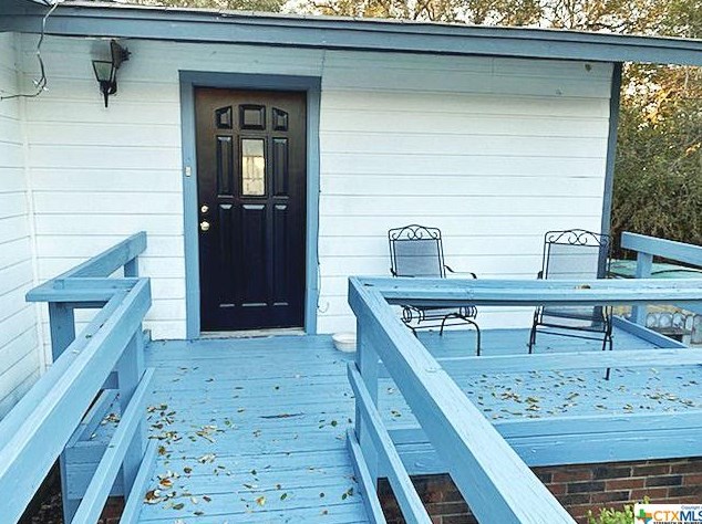 631 Scenic Dr, New Braunfels TX 78133-3675 exterior