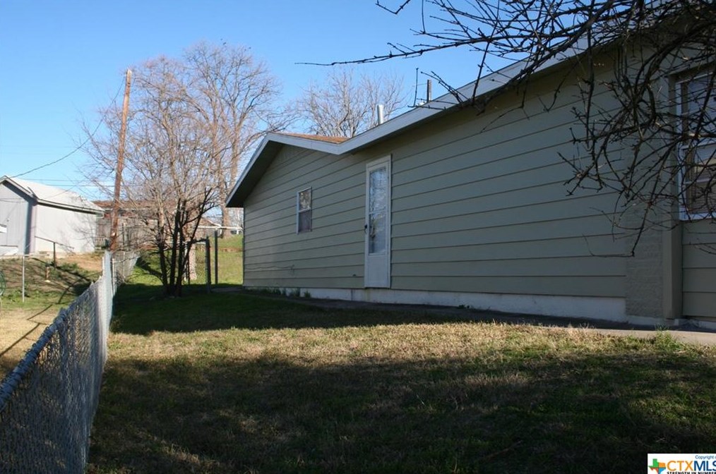 302 Currie Ave, Killeen, TX 76541-8055