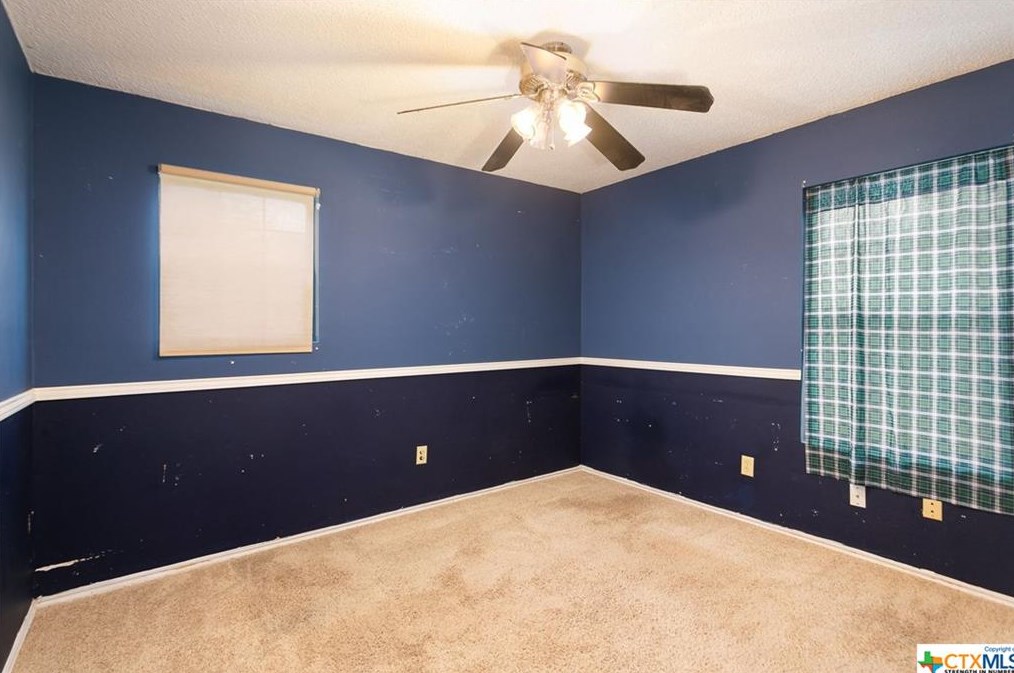 592 Zipp Rd, New Braunfels TX 78130-9613 exterior