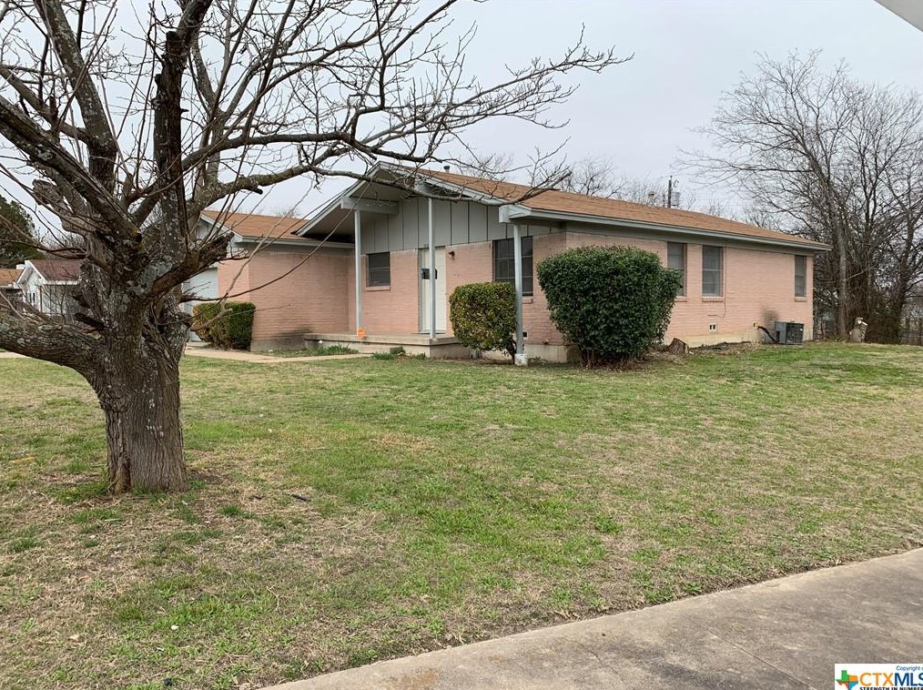 1513 Metropolitan Dr, Killeen, TX 76541-8227
