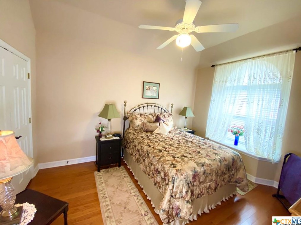 404 Prospector Trl, Killeen TX 76548-2422 exterior