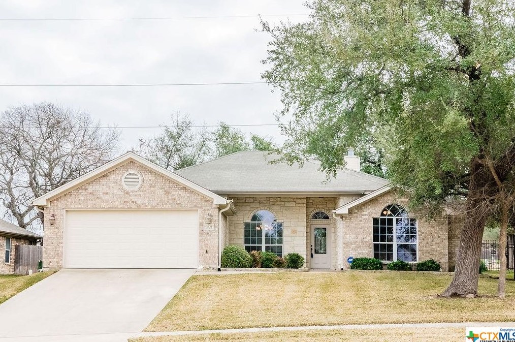 6204 Sulfur Spring Dr, Killeen, TX 76542-5302