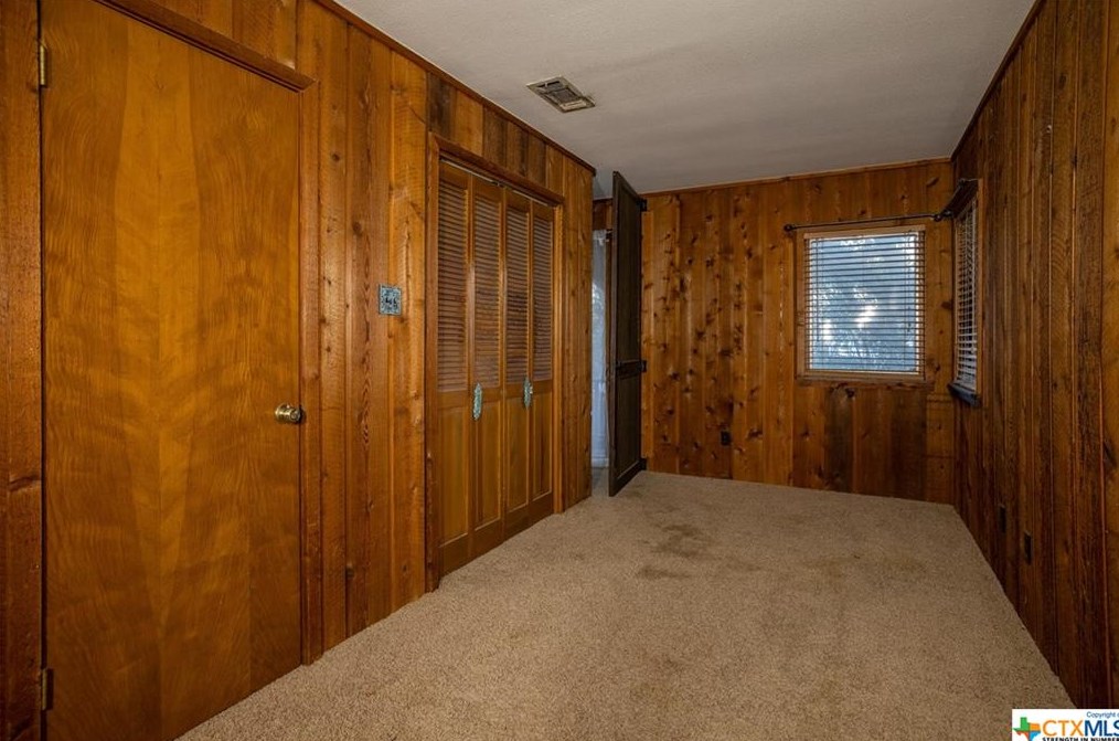 1065 Booneville Ave, New Braunfels TX 78130-4912 exterior