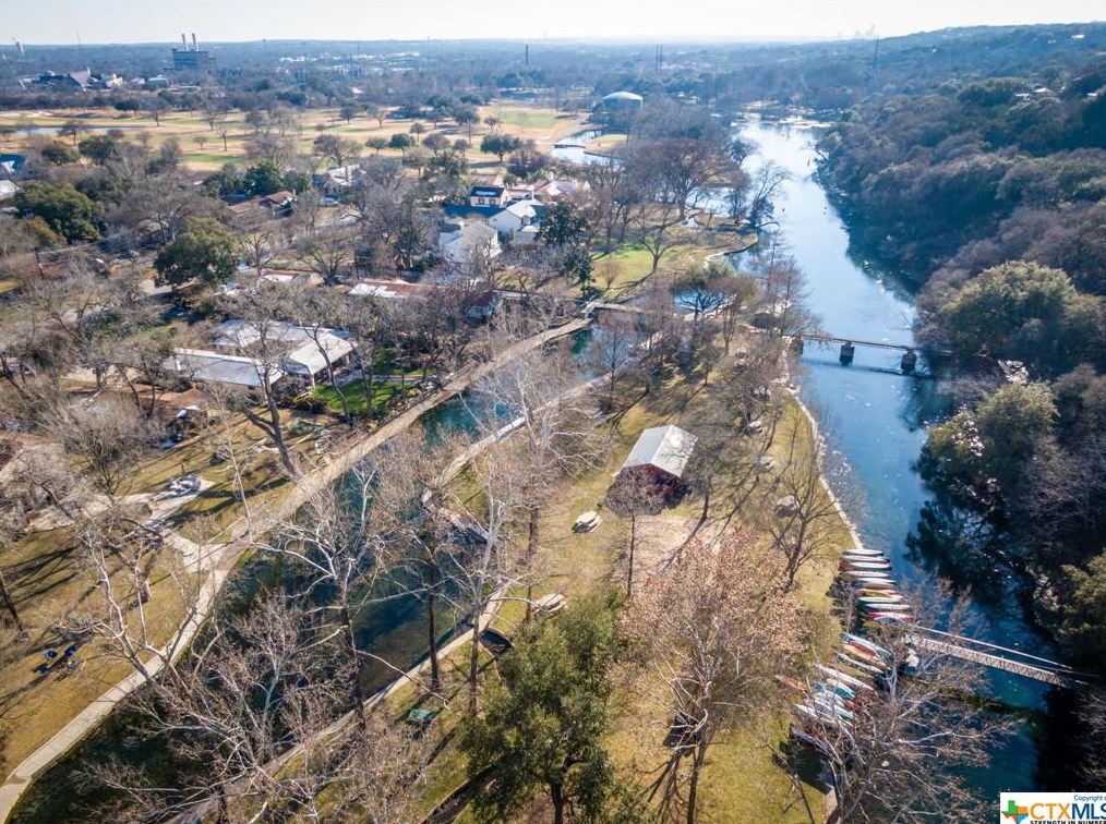 1065 Booneville Ave, New Braunfels TX 78130-4912 exterior