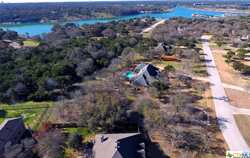 1295 Fredrick Ln, Temple, TX 76502-7072