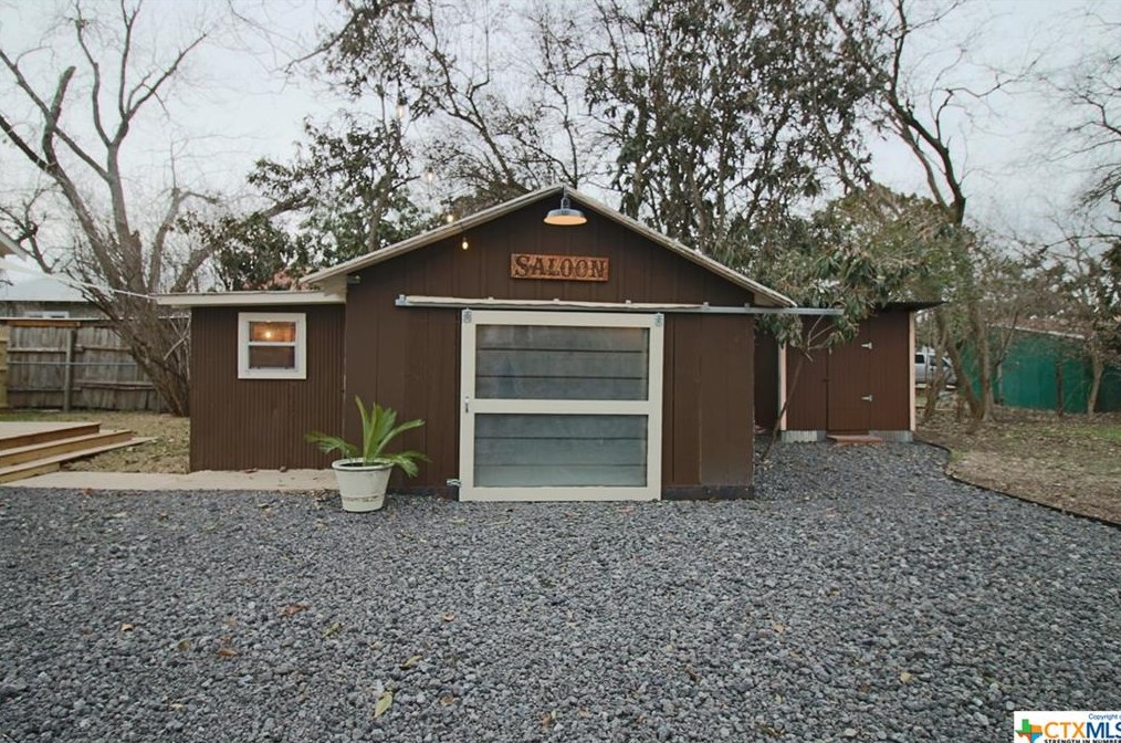 519 Magazine Ave, New Braunfels TX 78130-5754 exterior