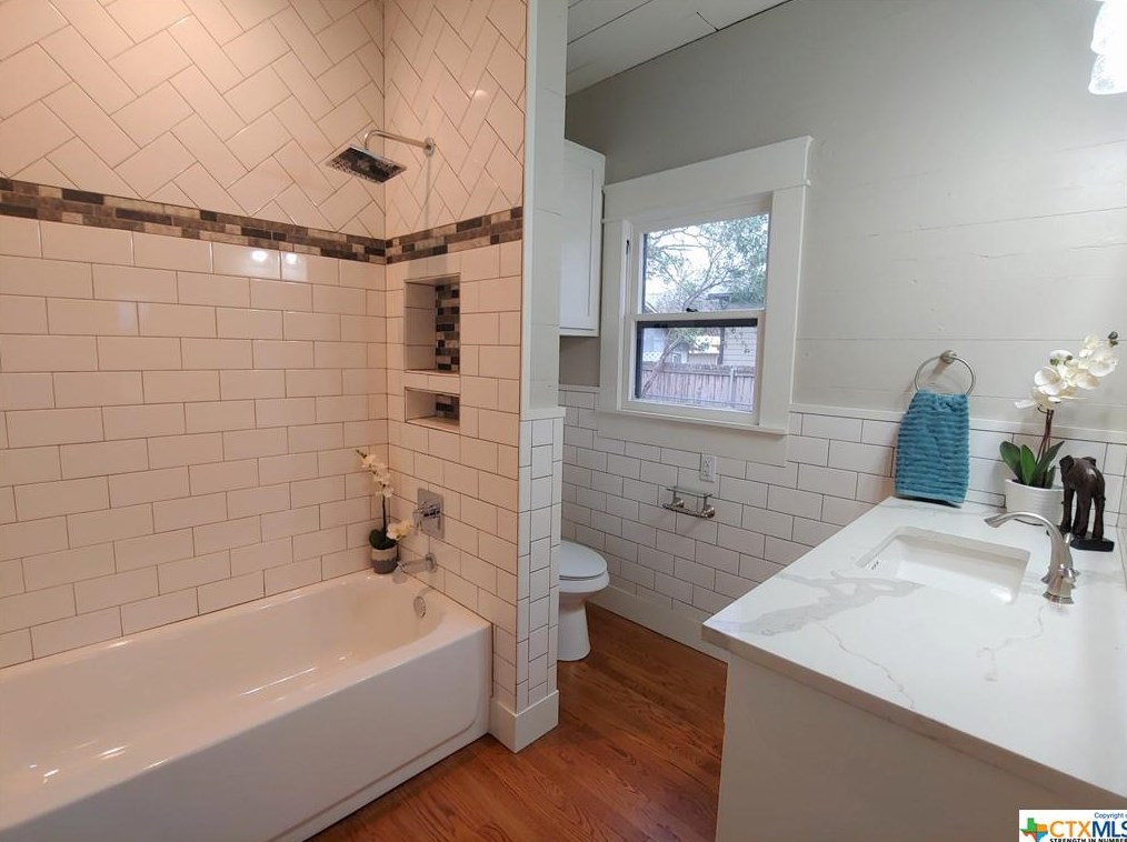 519 Magazine Ave, New Braunfels TX 78130-5754 exterior