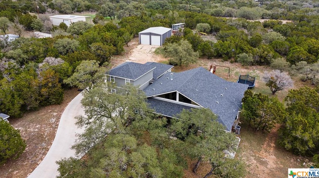 2050 Lone Oak Rd, New Braunfels, TX 78132-2906