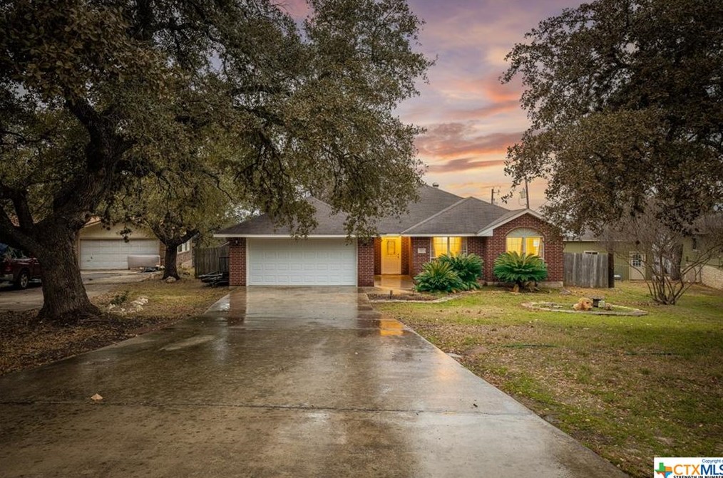 323 Cindy Dr, New Braunfels, TX 78133-5360