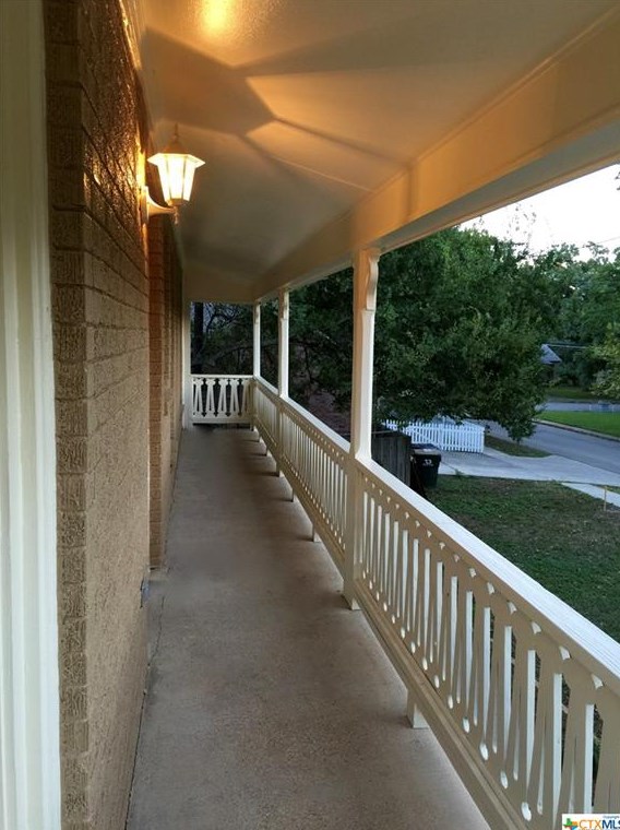 110 N Endicott St #b, San Marcos, TX 78666