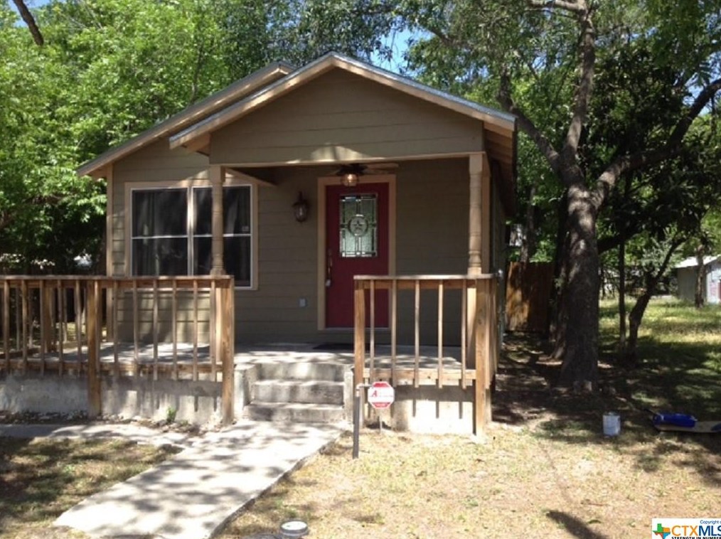 1630 Katy St, New Braunfels, TX 78130-6238