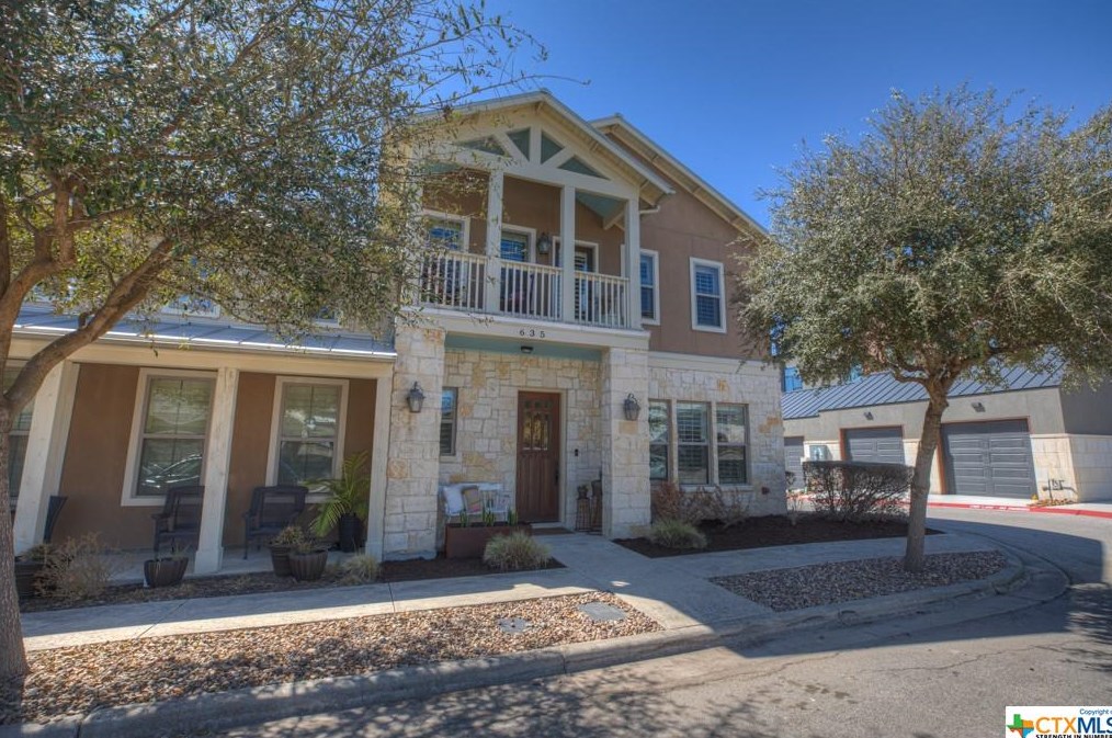 635 Stadtbach St, New Braunfels, TX 78130-5461