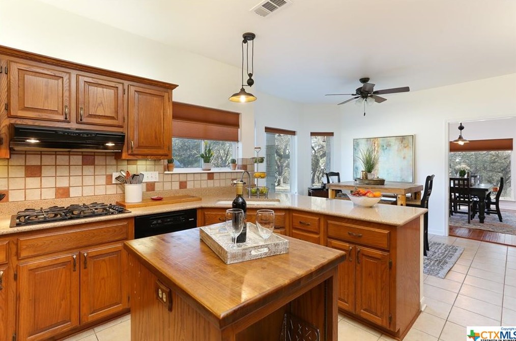 891 Bendel Ranch Rd, New Braunfels TX 78133-5914 exterior