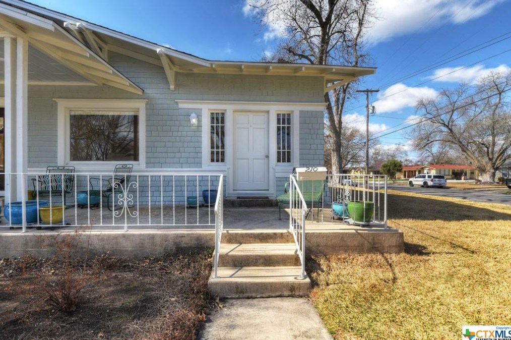 212 Clemens Ave, New Braunfels, TX 78130-5615