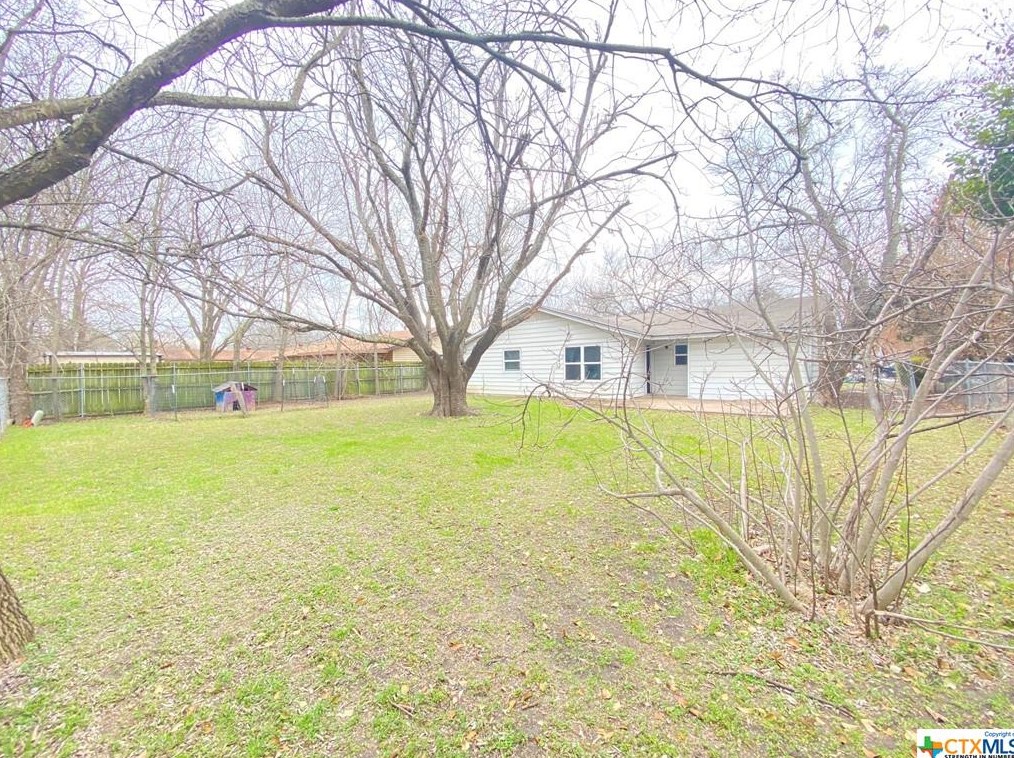 1810 Clarawood Dr, Killeen, TX 76549-2116
