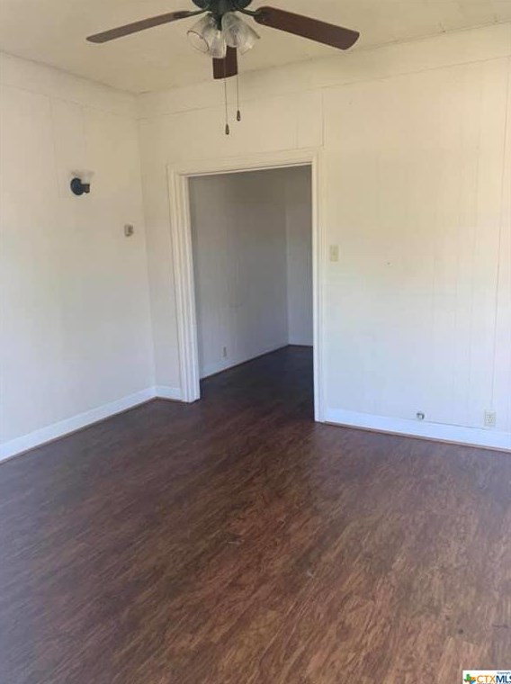 209 Sarah St, Edgar, TX 77954-3547