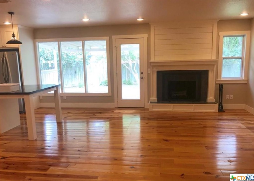 23 Ridge Dr, New Braunfels, TX 78130