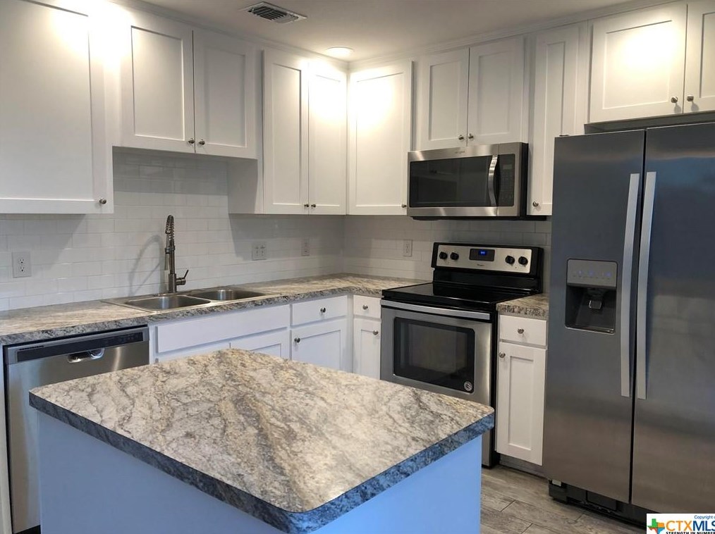 1416 Pendergrass St, Mendoza, TX 78644