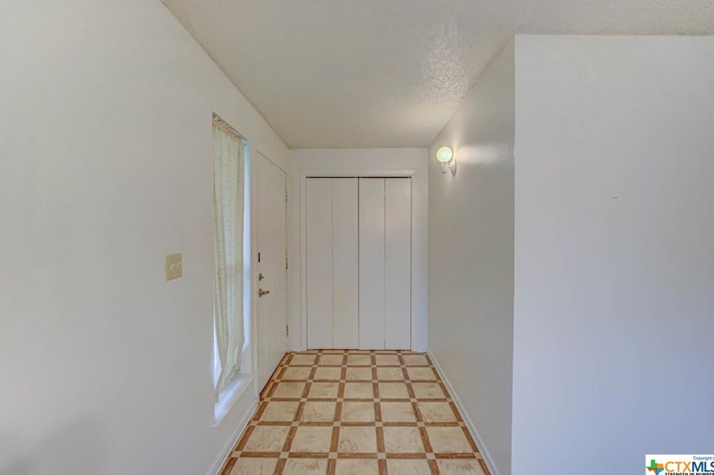 1521 Shannon Cir, New Braunfels, TX 78130-3124