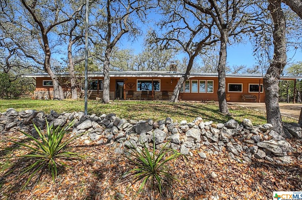 309 Canyon Crk, New Braunfels, TX 78133-4126