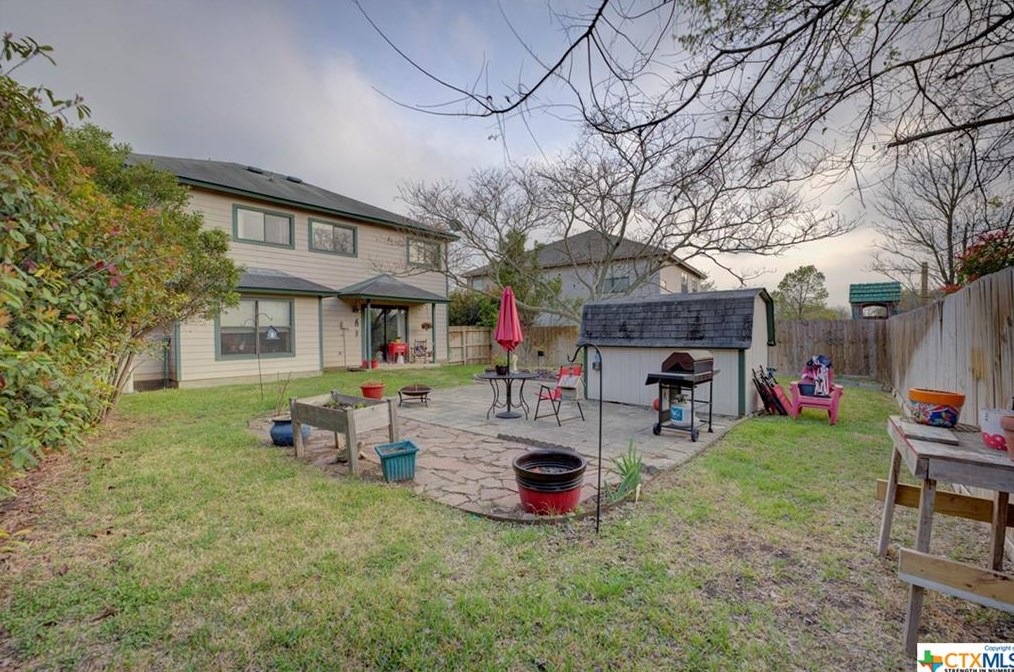 347 Stone Pt, New Braunfels, TX 78130-2418