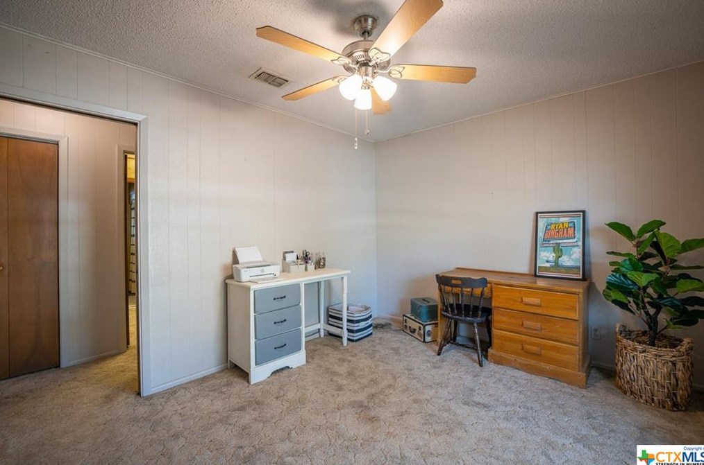 561 Beverly Ln, New Braunfels TX 78130-6147 exterior