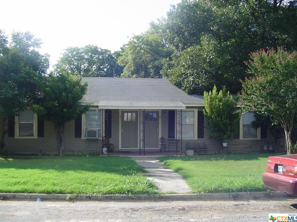 1440 Jackson St, New Braunfels, TX 78130-6376