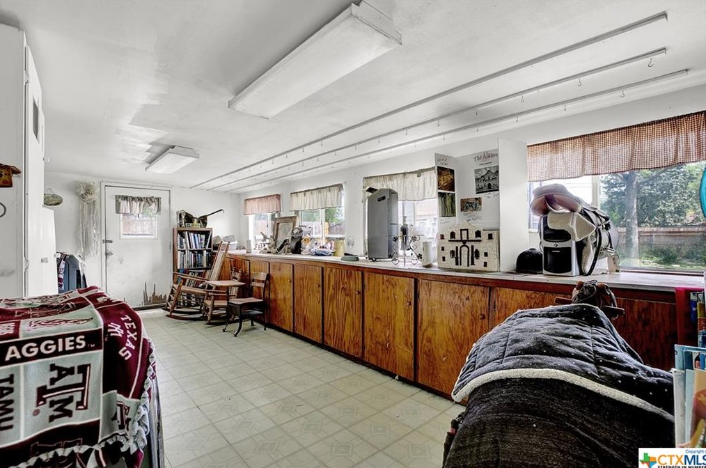 762 Carl Dr, New Braunfels TX 78130-2917 exterior