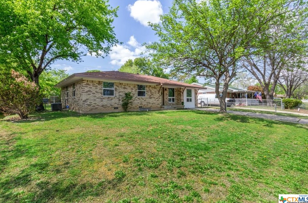 1704 Harley Dr, Killeen, TX 76548-1749
