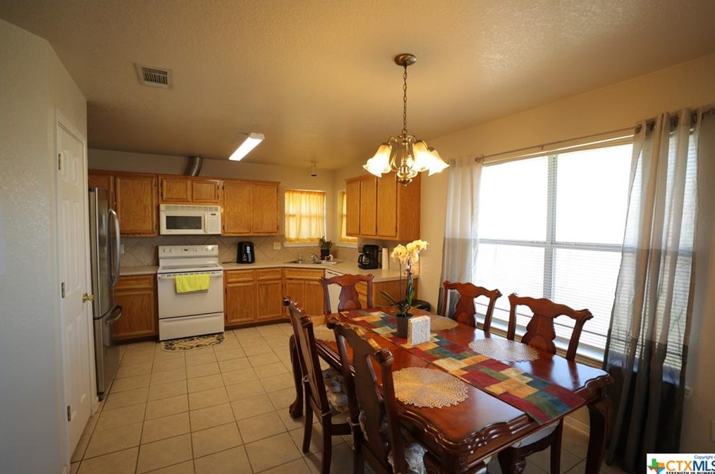 4103 Embers Dr, Killeen, TX 76542-4592