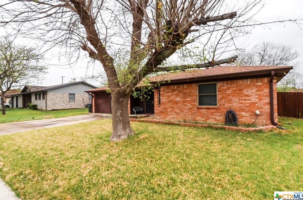 2006 Hooten St, Killeen, TX 76543-6706