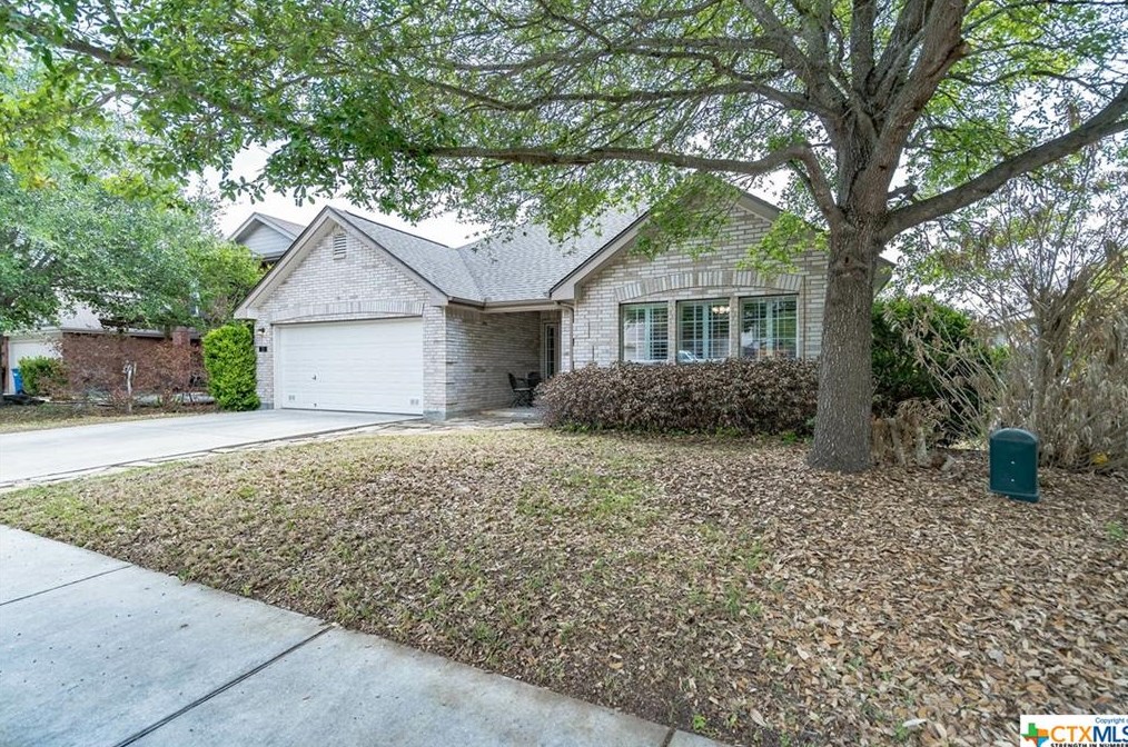 221 Rocky Ridge Dr, New Braunfels, TX 78130-3073