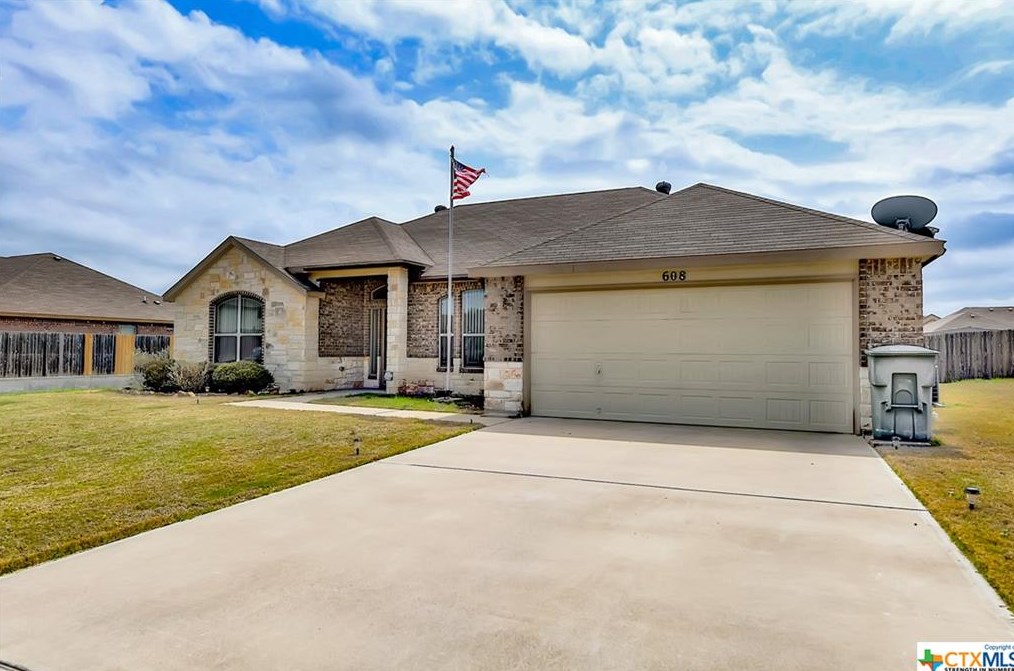 608 Curtis Dr, Killeen, TX 76542-5966