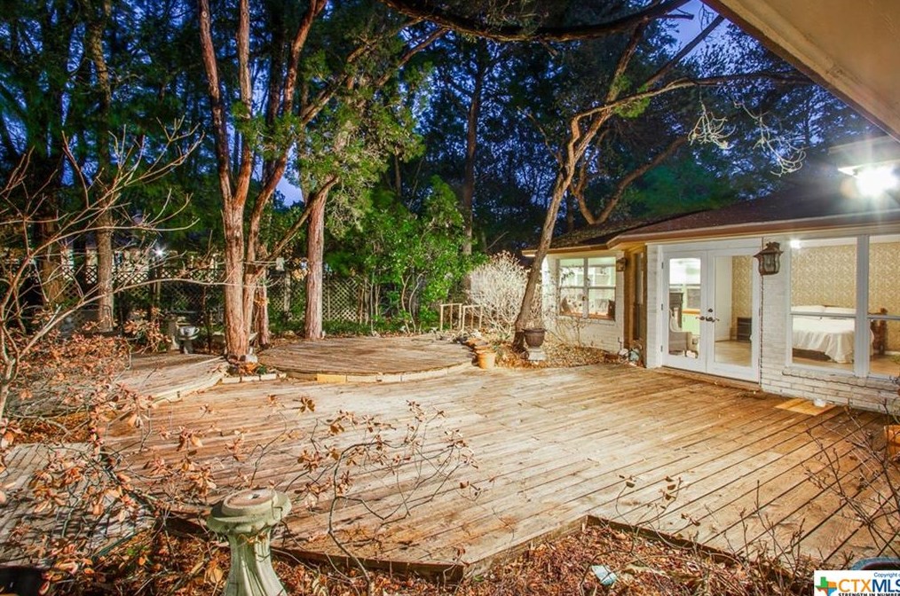 842 Timber Dr, New Braunfels TX 78130-6629 exterior