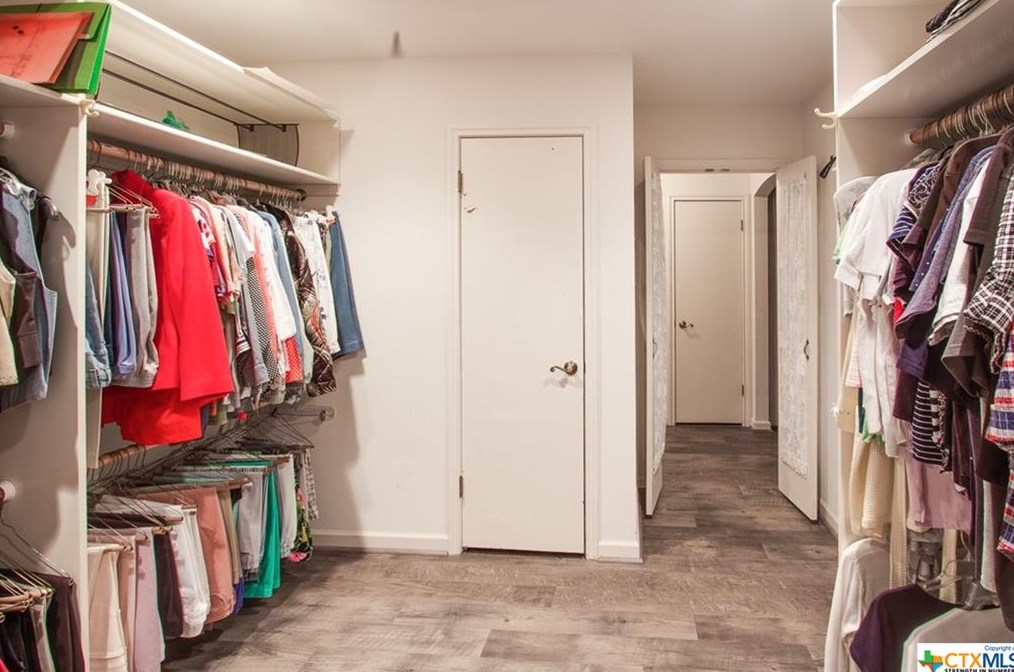 842 Timber Dr, New Braunfels TX 78130-6629 exterior