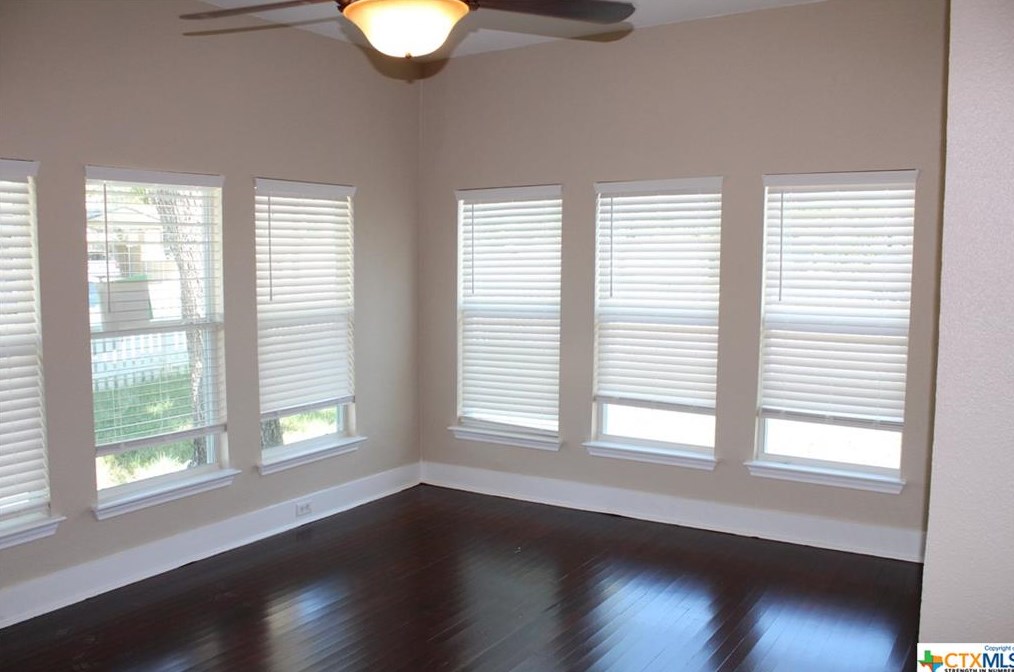 1241 Academy Ave, New Braunfels TX  78130-4752 exterior