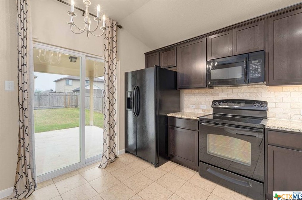 732 Guna Dr, New Braunfels TX 78130-2012 exterior