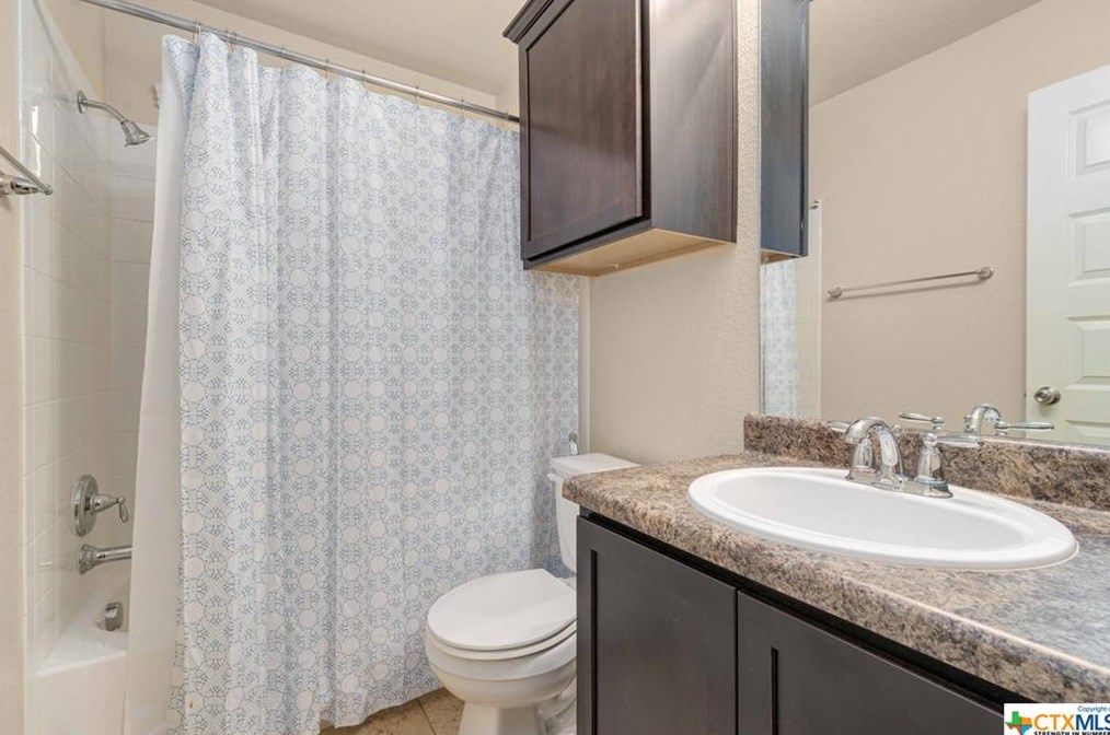 732 Guna Dr, New Braunfels TX 78130-2012 exterior