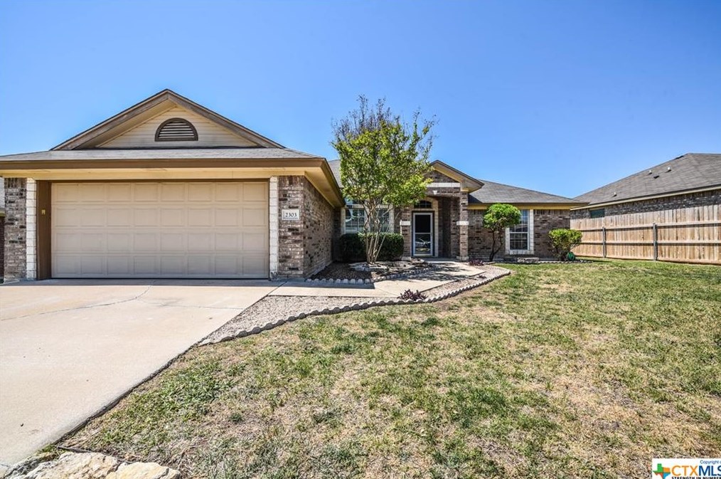 2303 Merle Dr, Copperas Cove, TX 76522-7546