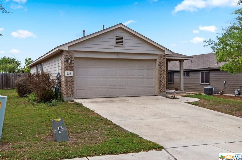 233 Wisteria Way, San Marcos, TX 78666-5282