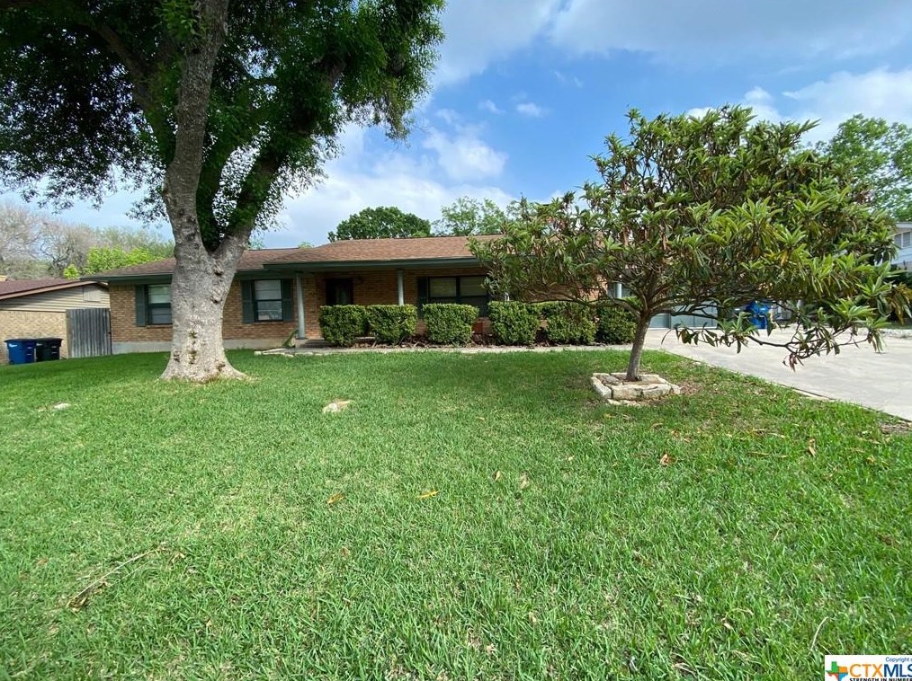 1735 Gardenia Dr, New Braunfels, TX 78130