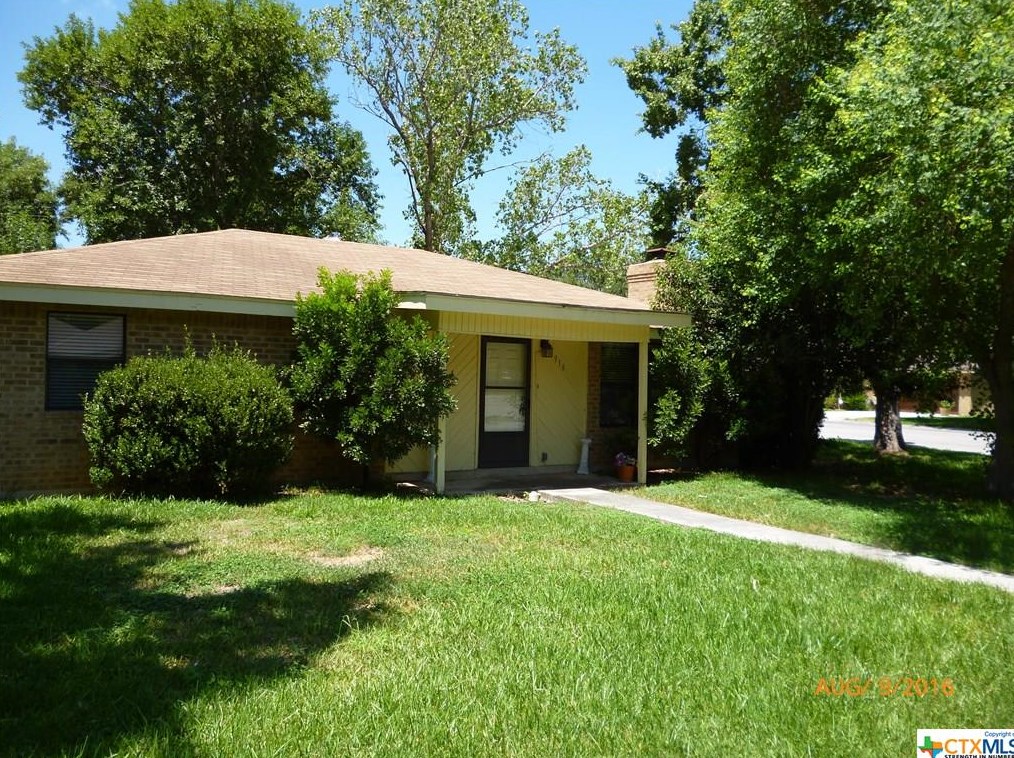 916 Hideaway Cir, New Braunfels, TX 78130