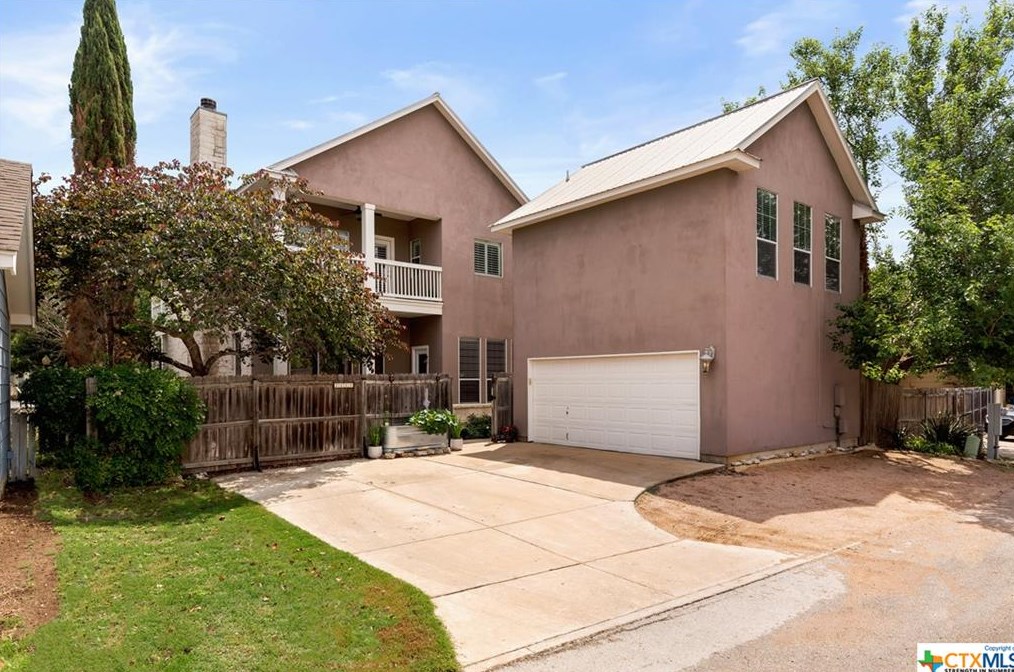 2219 Cotton Blvd, New Braunfels TX 78130-2456 exterior