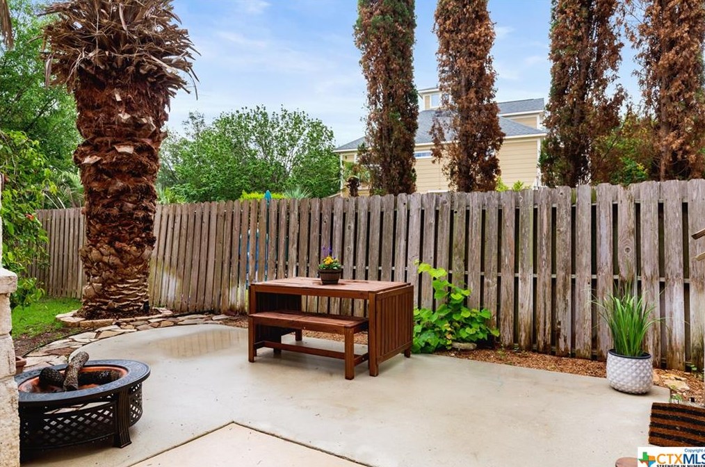 2219 Cotton Blvd, New Braunfels TX 78130-2456 exterior